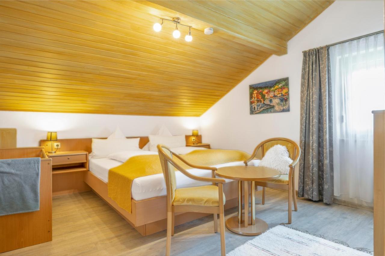 Wander Und Aktiv Hotel Roesslwirt Lam Exterior foto